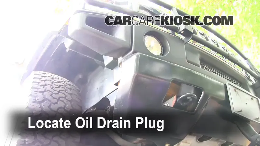 2003 Hummer H2 6.0L V8 Oil Change Oil and Oil Filter